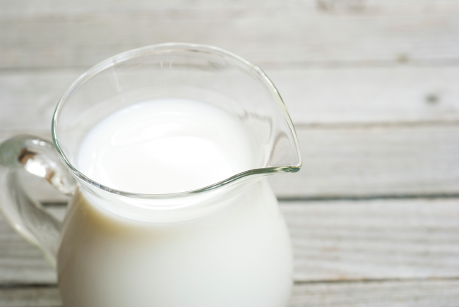 The Pros & Cons of Milk & Dairy When Trying to Get Lean & Shredded